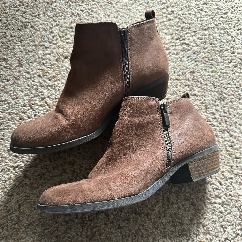 EUC Carlos Santana leather booties